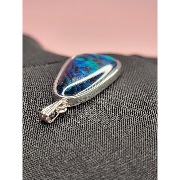 ABALONE SHELL TAPERED OVAL TEARDROP BLUE GREEN TURQUOISE PENDANT CHARM SILVER - Picture 10 of 12